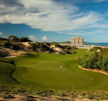 The_Bluffs_Ho_Tram_Strip_Happy_Green_Golf_Event_2
