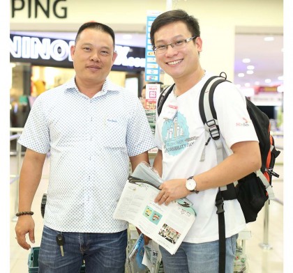Nhan vien AB InBev tai sieu thi Lotte de truyen ba thong diep uong co trach nhiem (2)