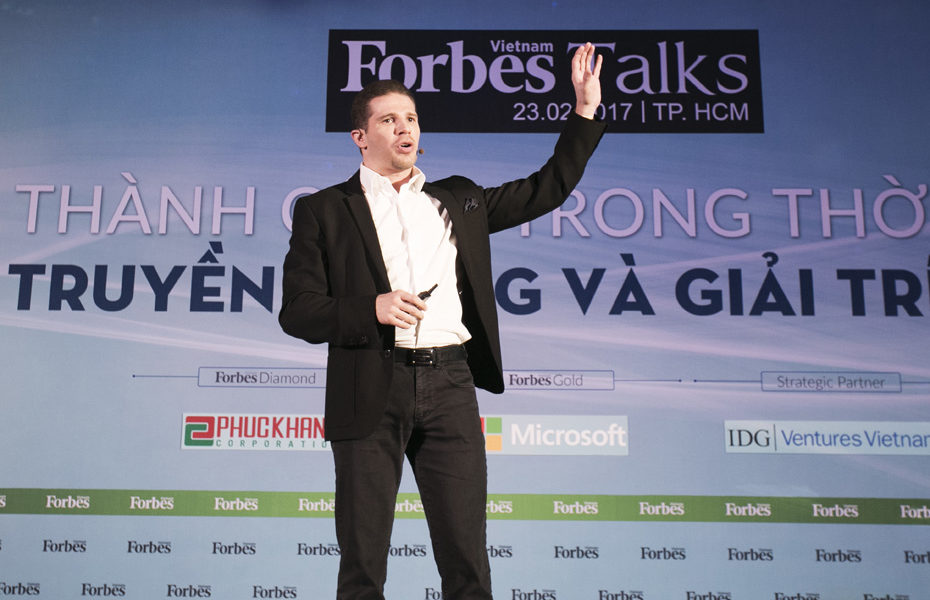 RANDY DOBSON CMG.ASIA FORBESVN (5)