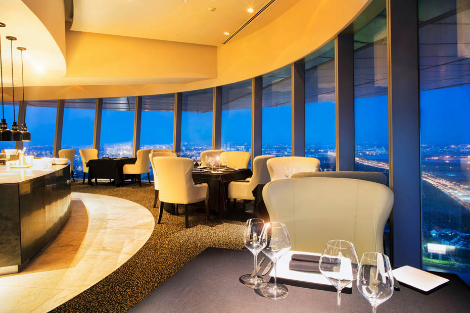eon51-2016-fine dining view 51 (1)