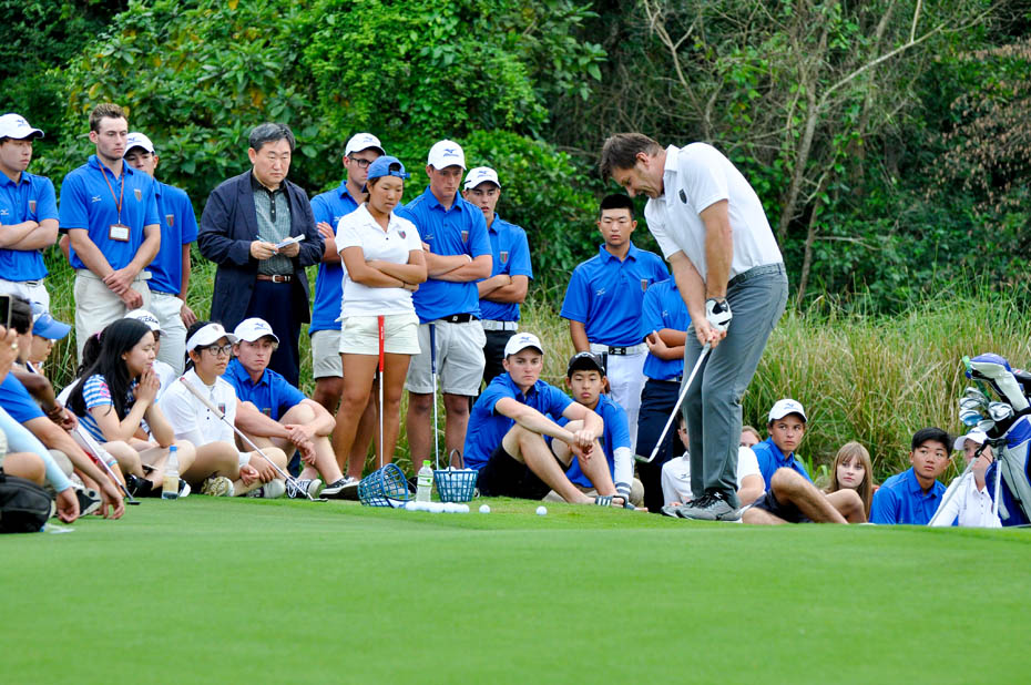 Sir Nick Faldo conducting a short game golf clinic for Junior Golfers_March 16_1