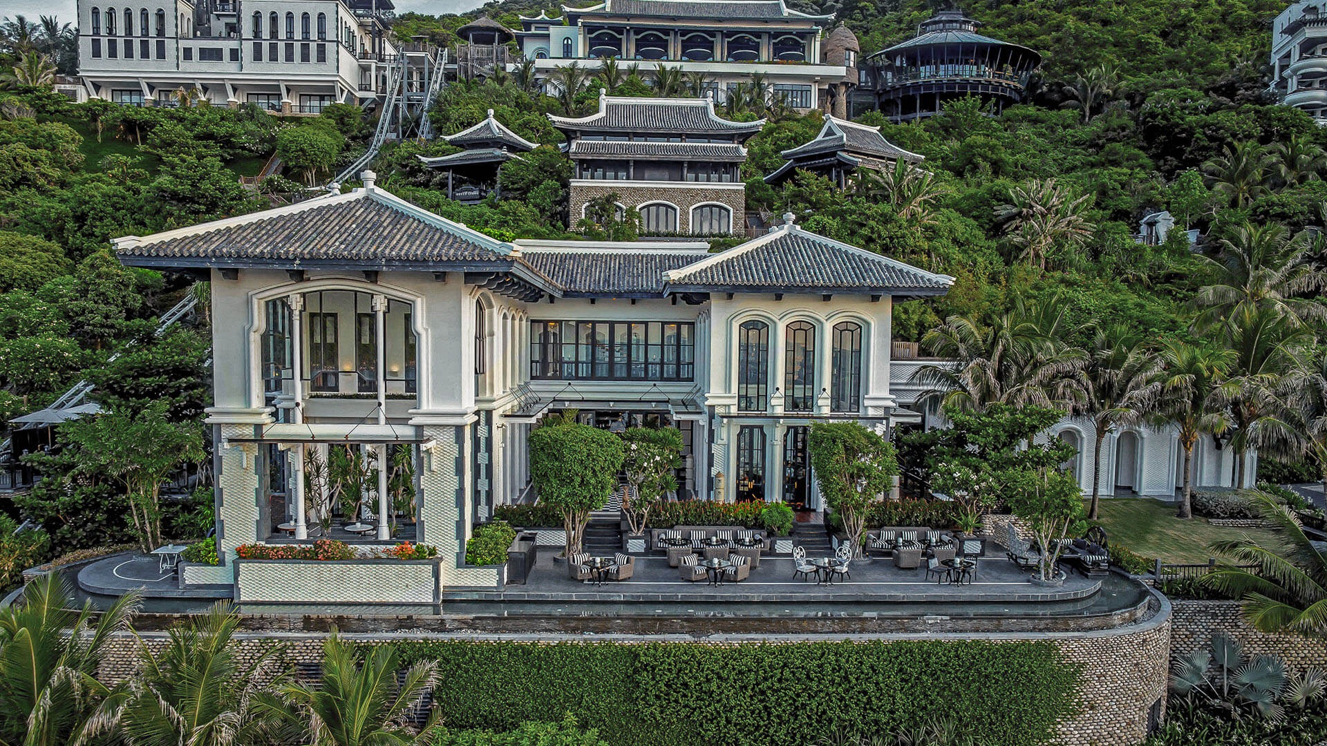 Bill Bensley Intercontinental