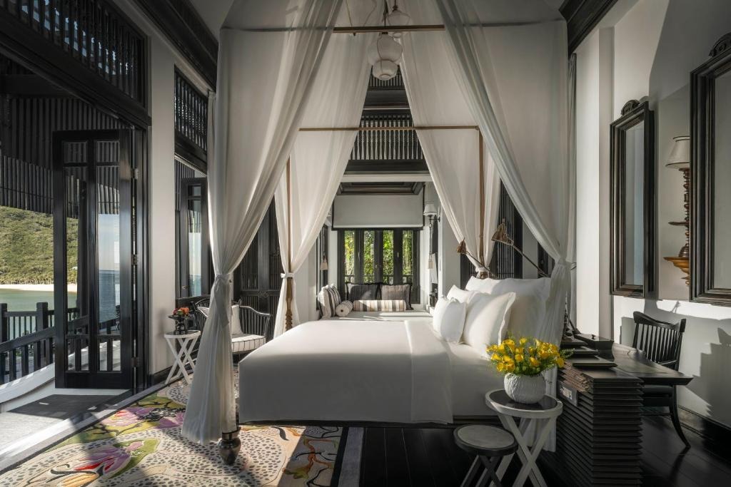 Bill Bensley Hotel De La Coupole 2