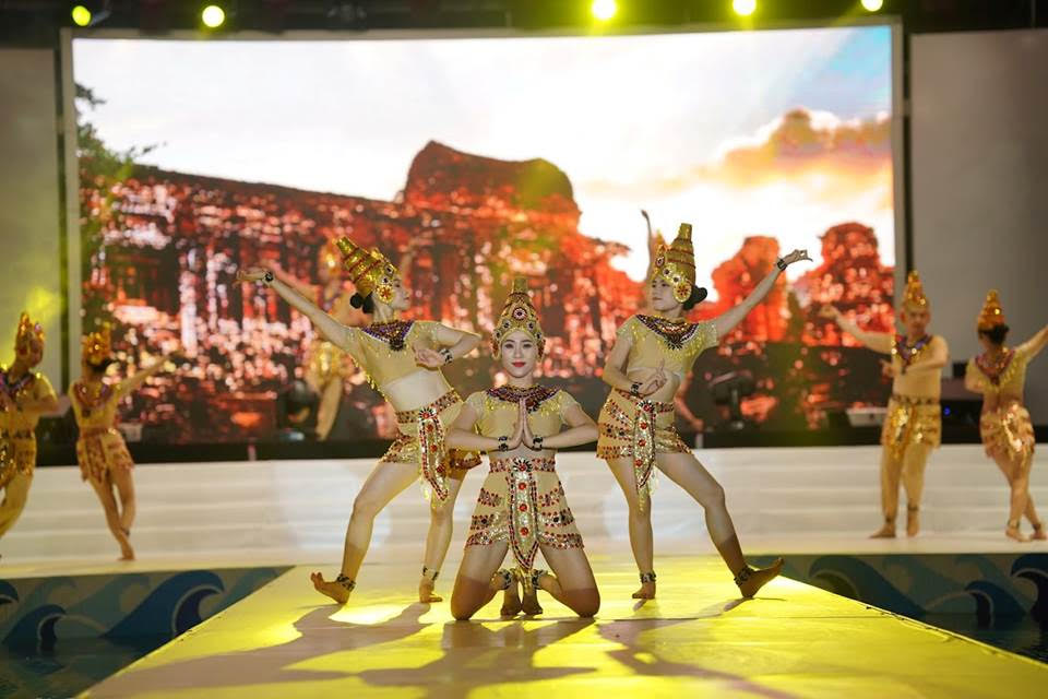 Alma Resort ra mắt chương trình biểu diễn nghệ thuật 