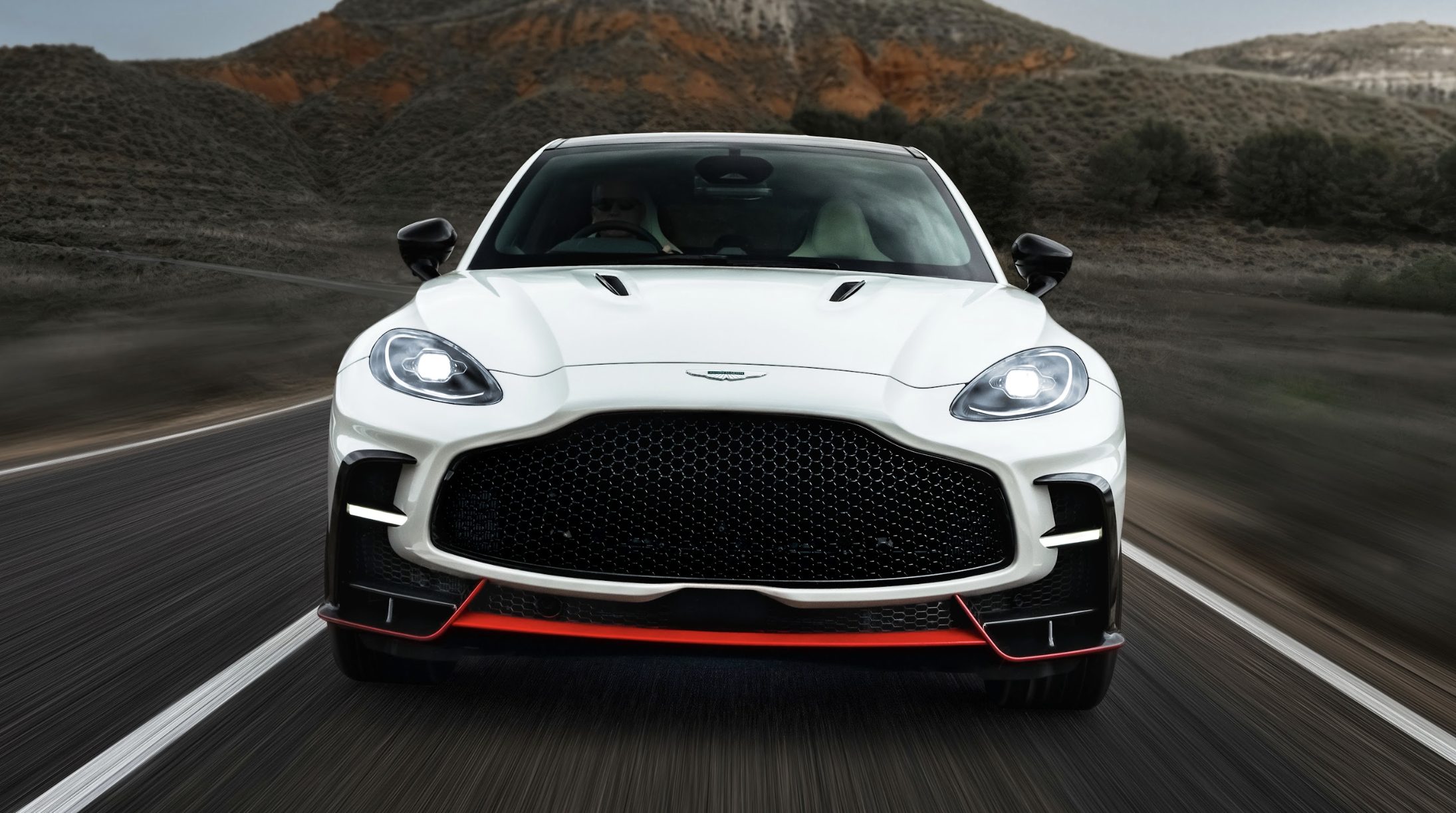 Aston Martin DBX S