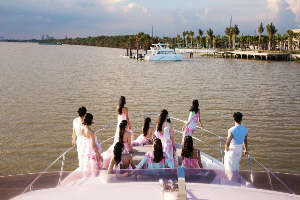 Một buổi chiều - 4