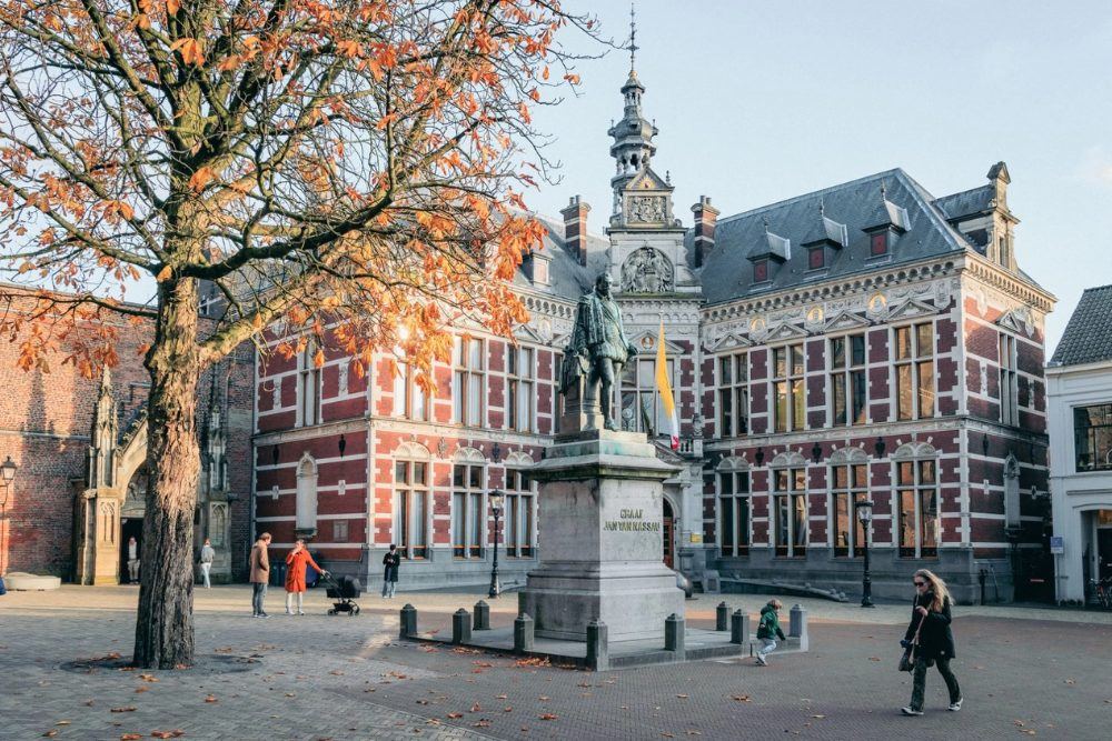 Vì sao Utrecht - 3