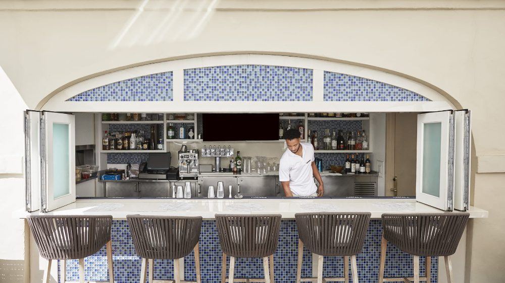 Beverly Wilshire: Khi - 1