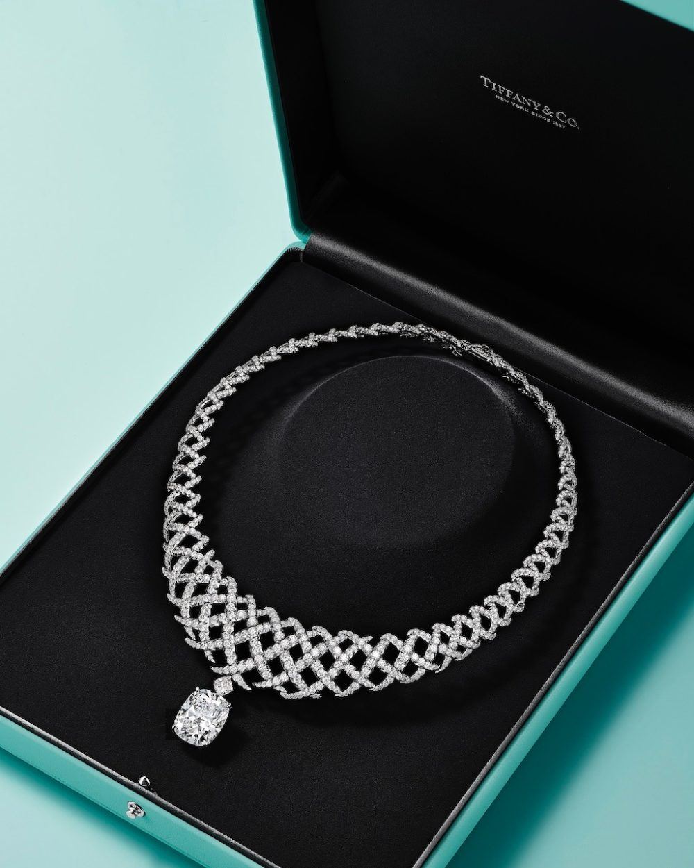 Tiffany & Co.: - 4